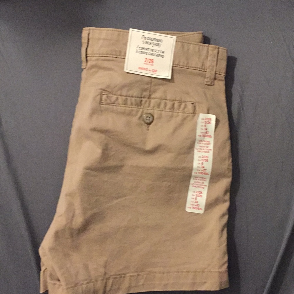 Gap the girlfriend 5 inch short - Picture 3 of 6